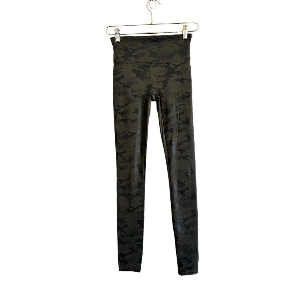 Spanx Faux Leather Women's‎ S Matte Green Camo Power Waistband